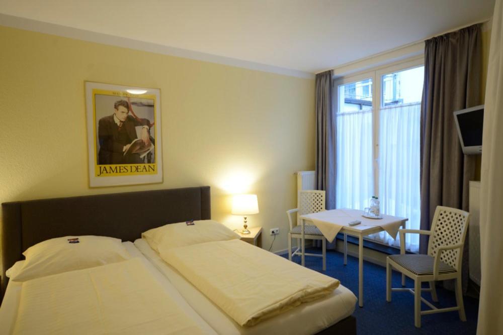 Alpha Hotel Garni Hamburg Exterior foto